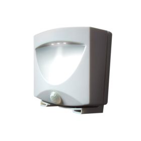 MAXSA Innovations Battery-Powered Motion-Activated Indoor / Outdoor Night-Light (White)
